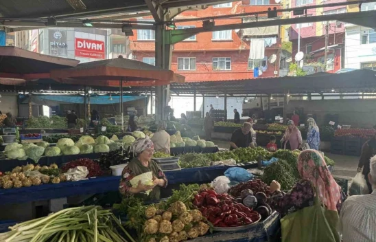 Halk Pazarına Yoğun İlgi