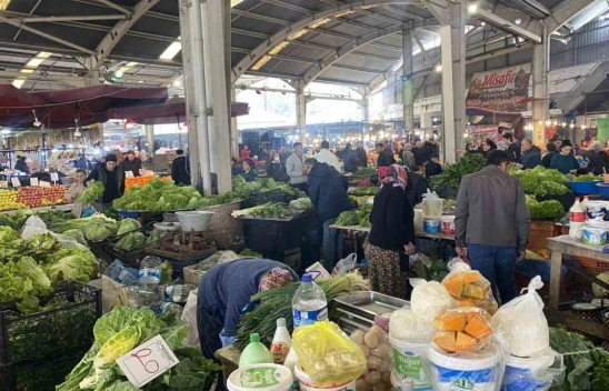 Halk Pazarında Fiyatlar Düşüşe Geçti