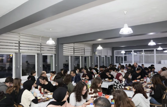 Hasan Gümüş Öğrencilerle İftarda Bir Araya Geldi