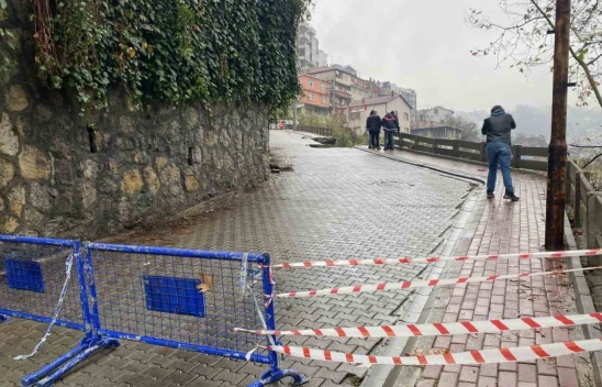 Hastane Yolunda Heyelan!