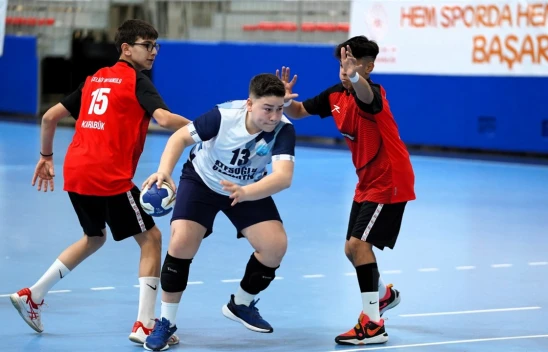 Hentbol Maçlarına Ev Sahipliği Yaptık