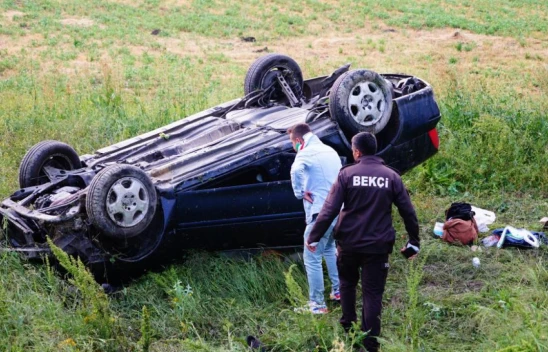 İki ayrı kazada 9 kişi yaralandı