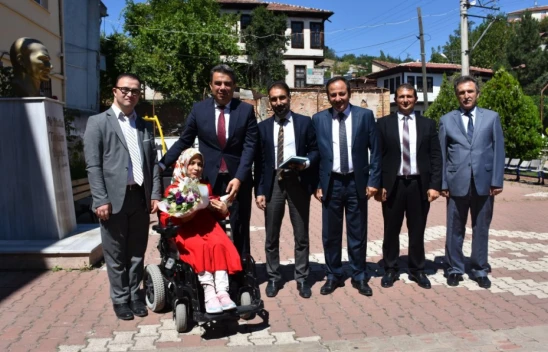 İl Milli Eğitim Müdürü Gümüş, özel öğrencilerle buluştu