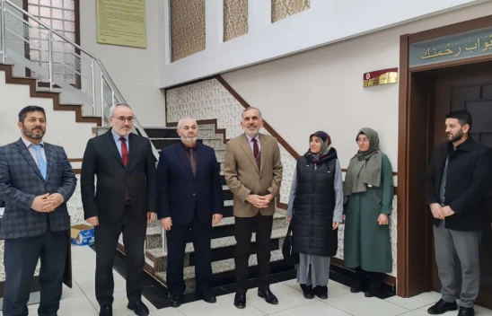 İl Müftüsü Bekir Derin, Berat Kandili'nde Müftülük Personelini Ziyaret Etti