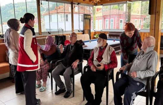 İnebolu'da Yaşlılar Unutulmadı
