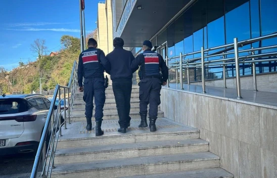 Jandarma Ekipleri Hapis Cezası Bulunan 2 Zanlıyı Yakaladı