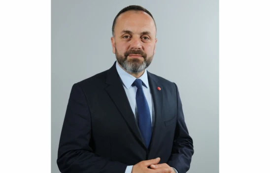 Kadir Yalçın, Milletvekillerine Sordu