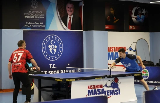 Kamu Sporlarında, Masa Tenisi Oynandı