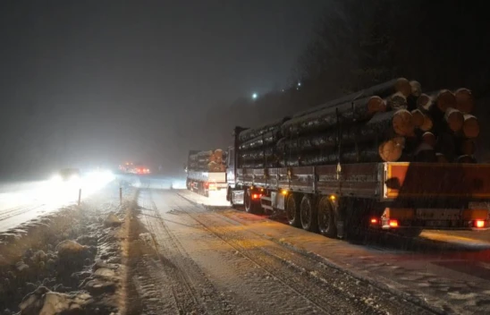 Kar Yağışı Ilgaz Dağı'nda Trafiği Kilitledi