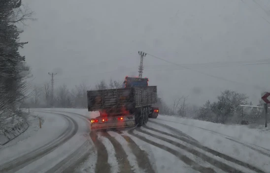 Kar Yağışı Zor Anlar Yaşatıyor