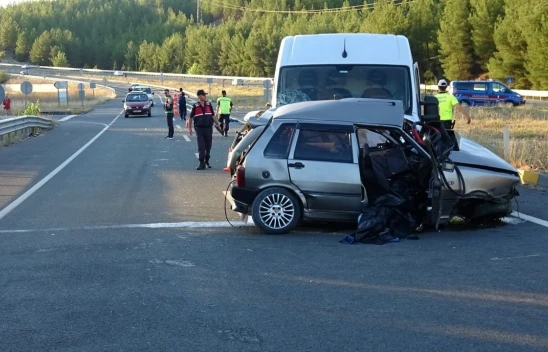 Karabük'te Trafik Kazası: 1 Ölü, 1 Yaralı