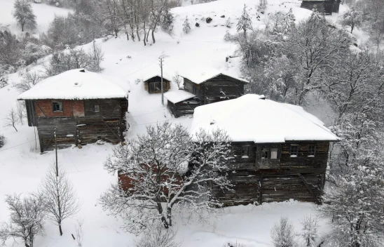 Karla Kaplanan Ormanlar Dron İle Görüntülendi