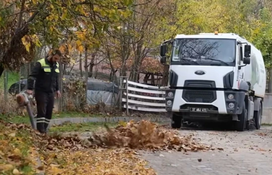 Kastamonu Belediyesi Temizlik Çalışmalarını Sürdürüyor