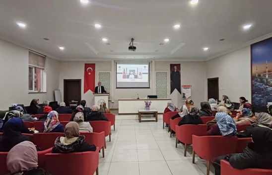 Kastamonu'da 'Değerlerimiz ile Güçlü Ailem' Semineri Başladı