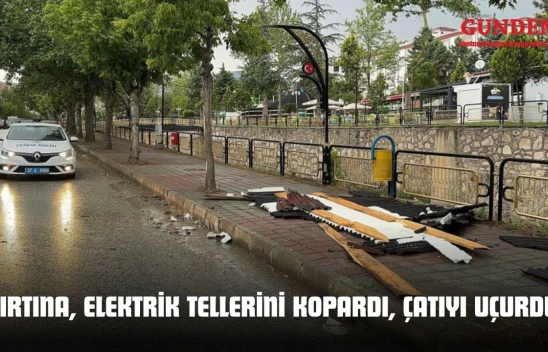 Kastamonu'da Fırtına, Elektrik Tellerini Kopardı, Çatıyı Uçurdu