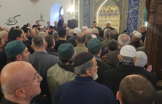 Kastamonu'da Sakal-ı Şerif İçin Vatandaşlar Camiye Akın Etti