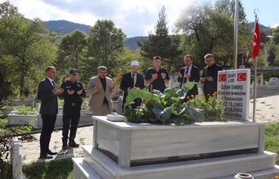 Kastamonu'da Şehit Özkan Tanbaş Kabri Başında Anıldı