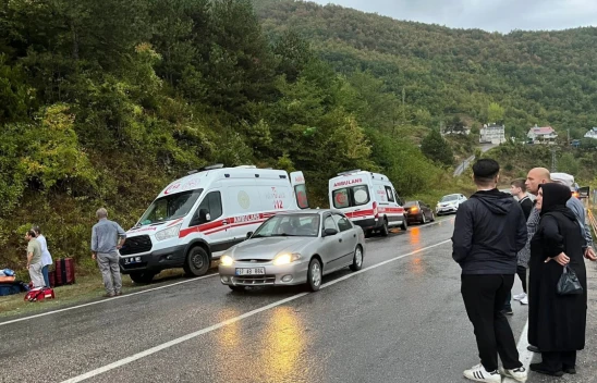 Kastamonu-İnebolu Karayolunda Kaza: 3 Yaralı
