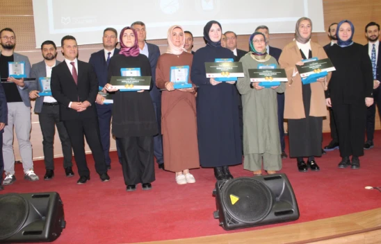 Kastamonu Üniversitesi'nde Ödüller Sahiplerini Buldu