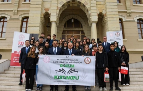 Kastamonu Valisi Dallı Öğrencilerle Bir Araya Geldi
