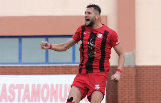 Kastamonuspor Taraftarından Hem Hakeme Hem Okan'a Sitem!