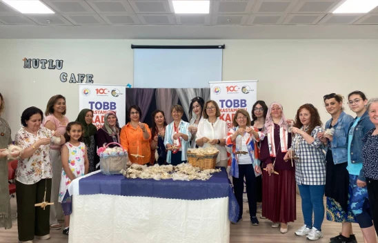 Kirmanla Yün Eğirme Etkinliği Düzenlendi