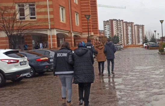 KOM Şube'den FETÖ Operasyonu