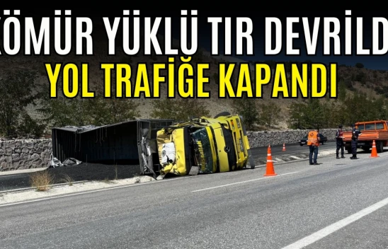Kömür Yüklü TIR Devrildi: Yol Trafiğe Kapandı