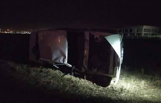 Kontrolden Çıkan Otomobil Devrildi: 2 Yaralı