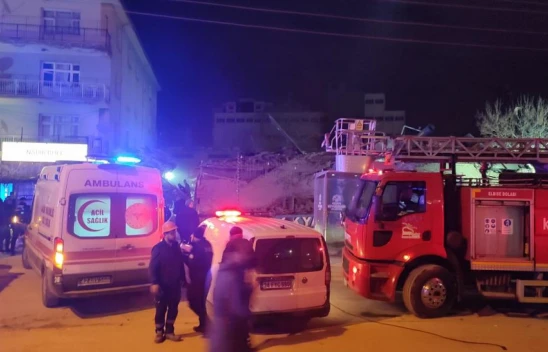 Konya'da 4 Katlı Bina Çöktü