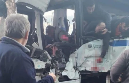 Korkunç Kaza: 5'i Ağır 17 Yaralı