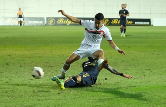 'Kritik' deplasmandan 'Değerli' 1 puan