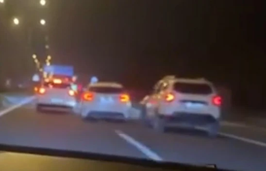 Makas Atarak Trafiği Tehlikeye Düşürdü: Ceza Yedi