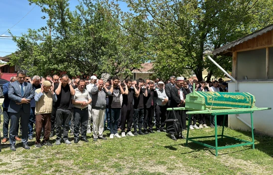 Mehmet Öğretmen Toprağa Verildi