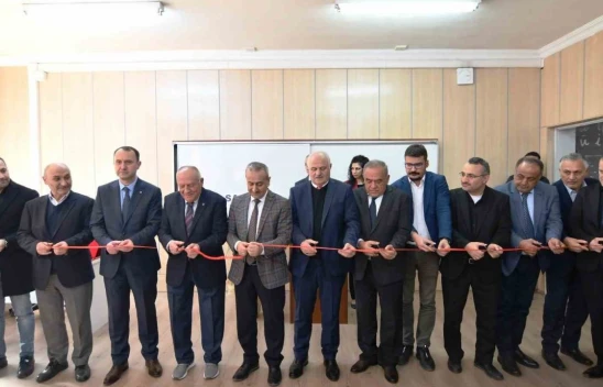 Mesleki ve Teknik Anadolu Lisesine Bilgisayar Desteği