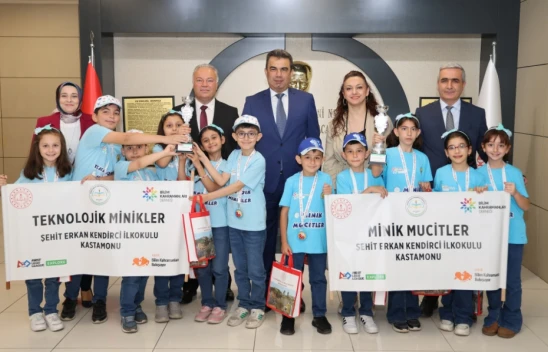 Minik Mucitler, İl Milli Eğitim Müdürü Gümüş'ü Ziyaret Etti