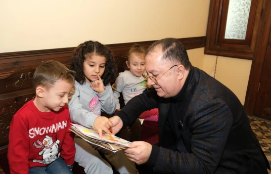 Minik Öğrencilerden Başkan Özay'a Ziyaret