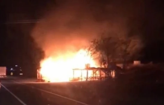 Mısırcı Dükkanı Alev Topuna Döndü