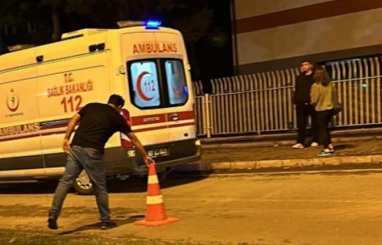 Motosiklet Kapısı Açılan Araca Çarptı