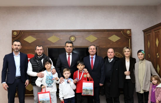 O Öğrencilerden İl Millî Eğitim Müdürü Hasan Gümüş'e Ziyaret