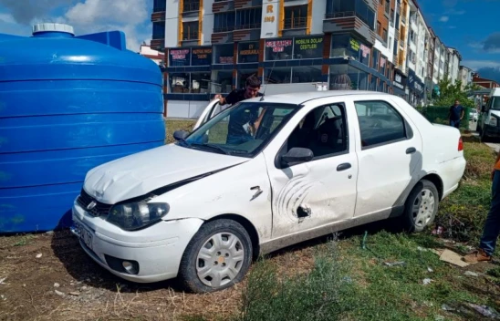 Önüne Gelen Her Şeye Çarptı: 1 Yaralı