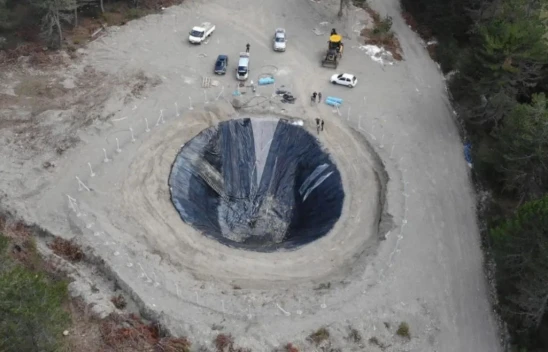 Orman Su Çukurunu Onarıyor