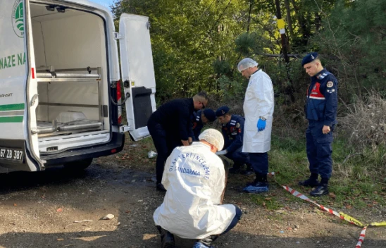 Ormanda Yanmış Erkek Cesedİ Bulundu