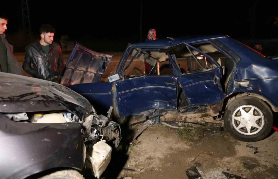 Çarpıştılar: 10 Yaralı