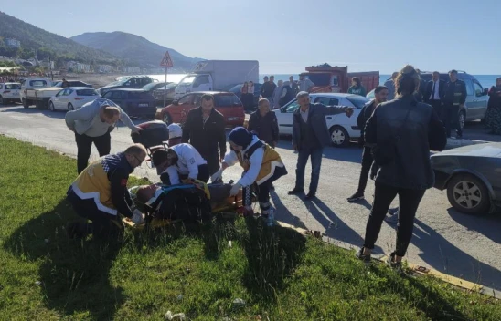 Otomobil ile Motosiklet Çarpıştı: 1 Yaralı