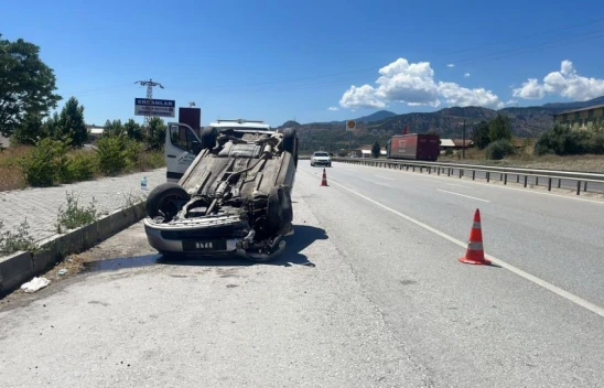 Otomobil takla attı: 1 yaralı