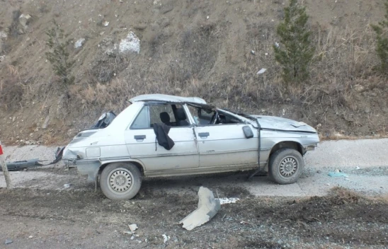 Otomobil Takla Attı: 2 Yaralı