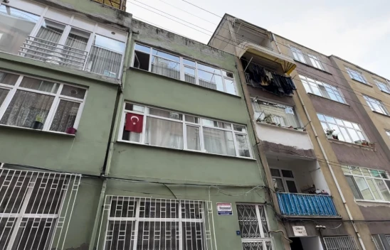 Perde takarken 3. kattan düştü!