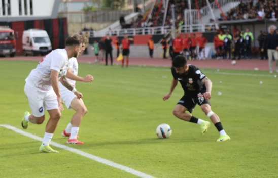Play Off Maç Sonucu: GMG Kastamonuspor 0-0 Altınordu