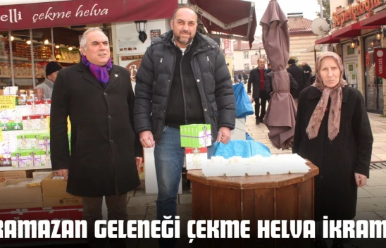 Ramazan Geleneği Çekme Helva İkramı